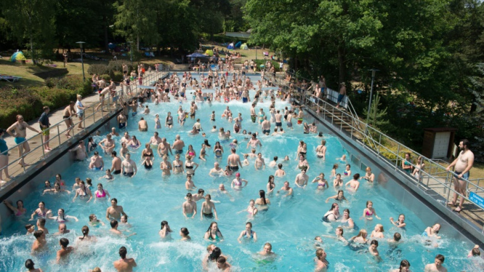 Frauen dürfen auch in Kölner Schwimmbädern künftig ohne Oberteil baden