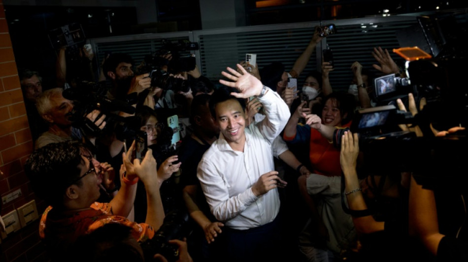 L&iacute;der da oposi&ccedil;&atilde;o tailandesa quer ser o pr&oacute;ximo primeiro-ministro do pa&iacute;s