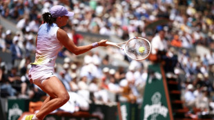 Swiatek and Sabalenka set up French Open clash as Alcaraz in hunt for semis