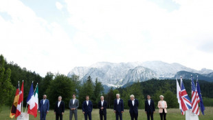 Ukraines Präsident Selenskyj nimmt am G7-Gipfel teil