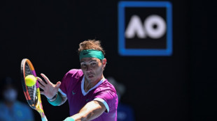 Nadal y Barty alcanzan las semifinales del Abierto de Australia