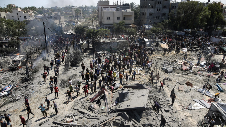 Dirigente Hamas, 'Deif &egrave; vivo e supervisiona operazioni'