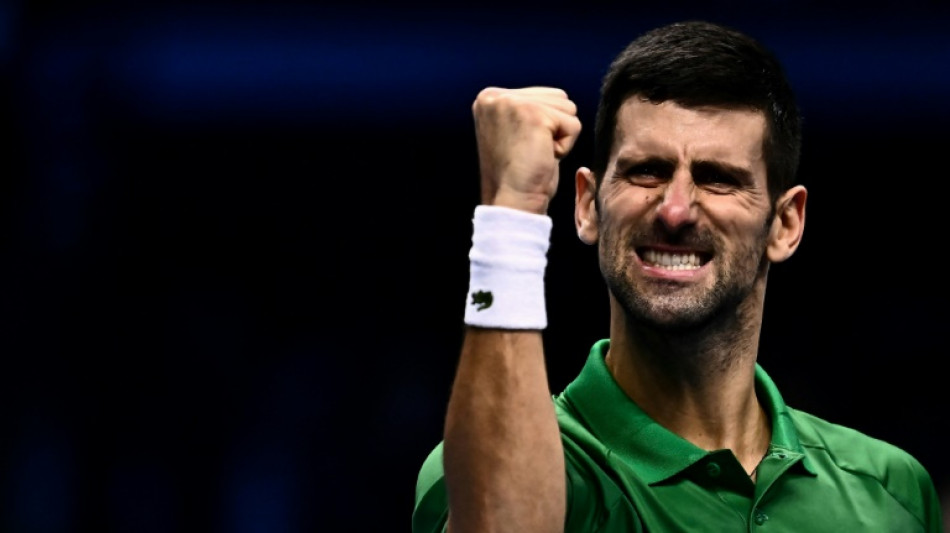 Djokovic gana a Tsitsipas y Rublev remonta ante Medvedev en ATP Finals