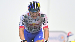 Lipowitz Dritter und in Wei&szlig; - Arensman gewinnt 14. Etappe