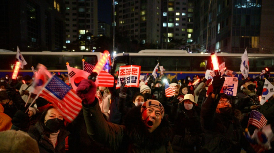 Haft von S&uuml;dkoreas entmachtetem Pr&auml;sidenten verl&auml;ngert - Anh&auml;nger st&uuml;rmen Gericht