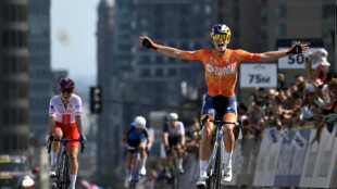 Vollering wins cycling road race world title