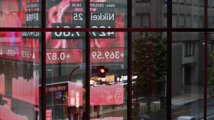 Borsa: Tokyo, apertura in calo (-0,89%)