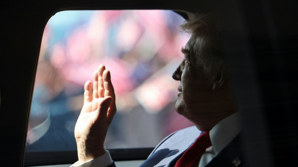 Trump, arriv&eacute; au Japon, r&eacute;solument optimiste sur un accord avec la Chine