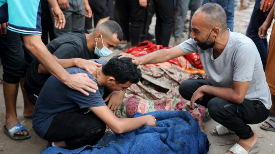 M&aacute;s de 90 muertos en bombardeo israel&iacute; de una escuela en Gaza