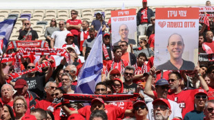 Tausende Menschen in Tel Aviv erweisen get&ouml;teter Geisel letzte Ehre