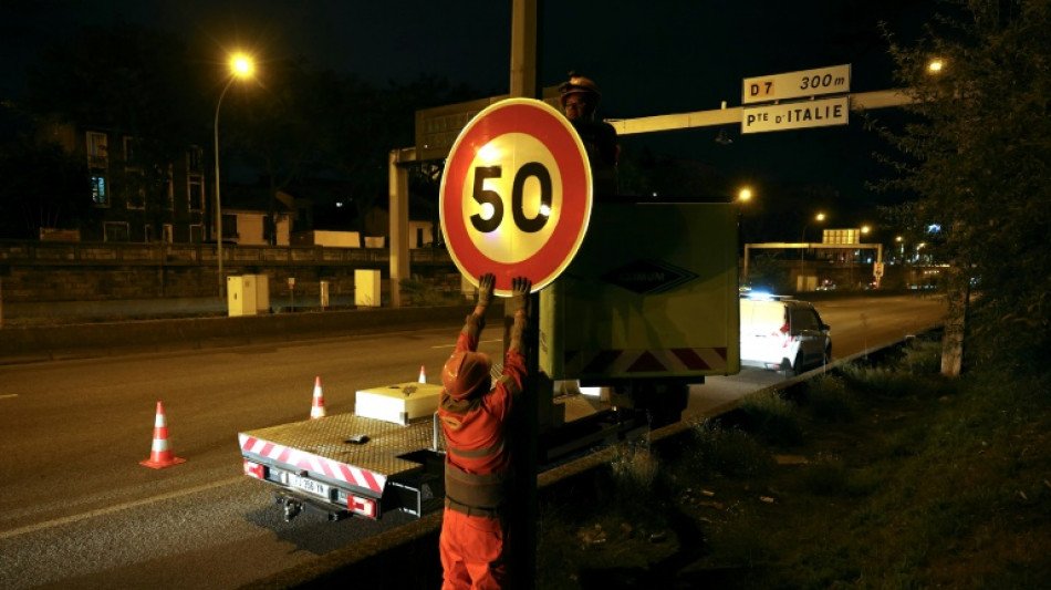 Le p&eacute;riph&eacute;rique parisien passe &agrave; 50 km/h sur fond de pol&eacute;mique