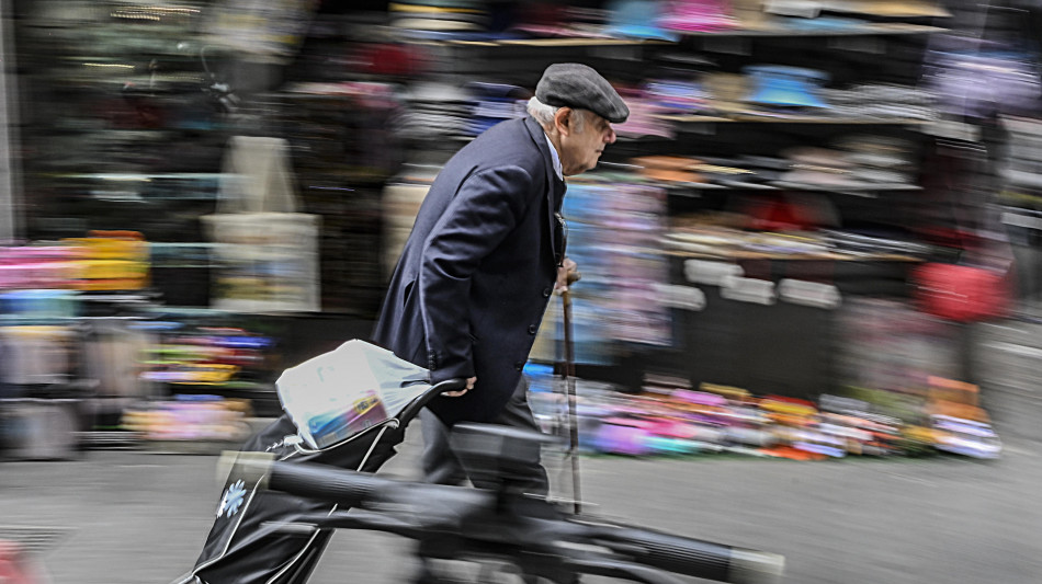 Arriva la mozione della maggioranza sulle pensioni, possibili correttivi sull'et&agrave;