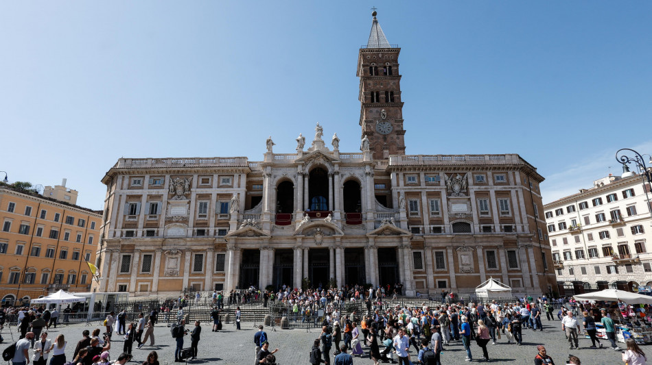 Poveri accoglieranno salma Papa a Santa Maria Maggiore