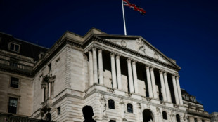 IMF cautions on timing of UK rate cut