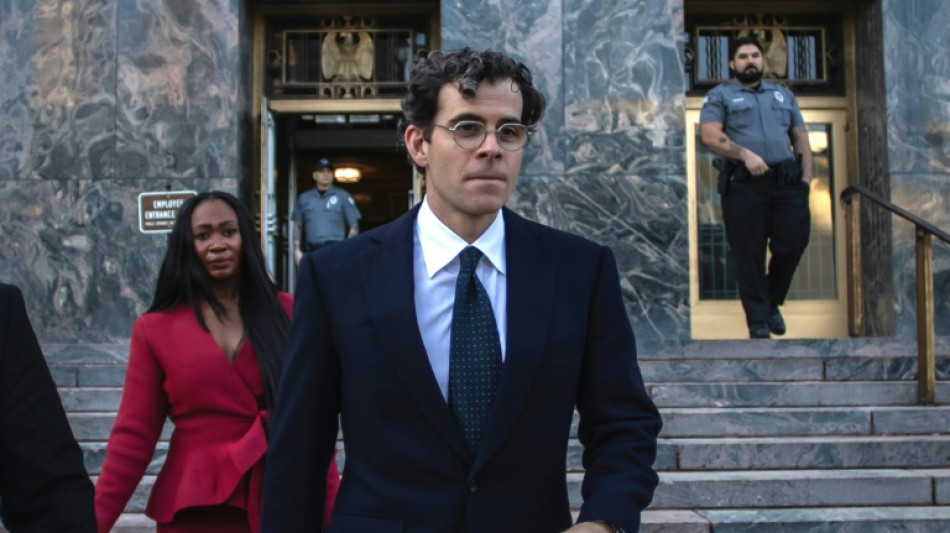 Diretor do Instagram rejeita no&ccedil;&atilde;o de 'depend&ecirc;ncia cl&iacute;nica' das redes sociais