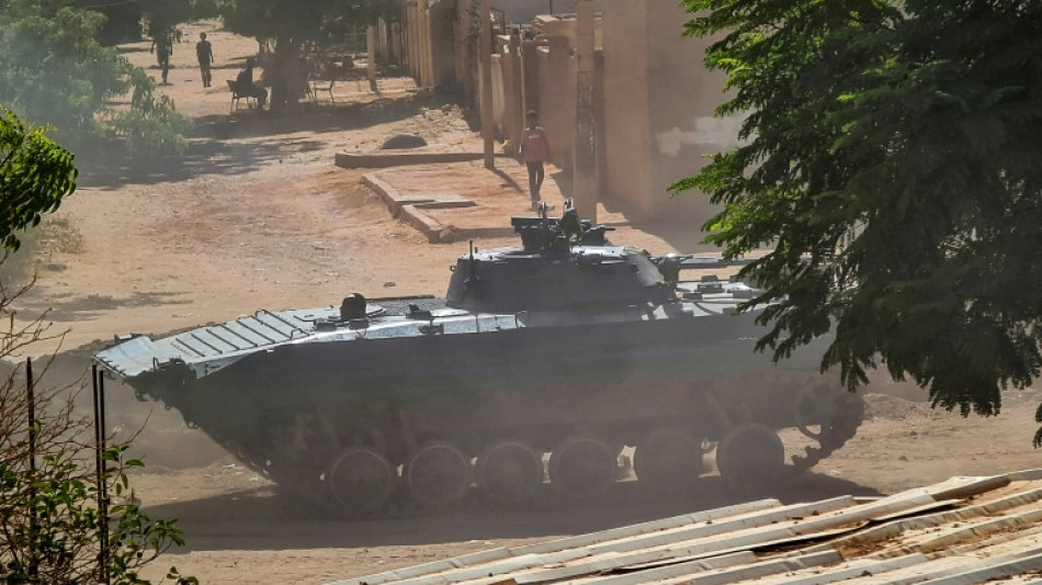 Tr&eacute;gua entre generais entra em vigor no Sud&atilde;o, mas enfrentamentos continuam