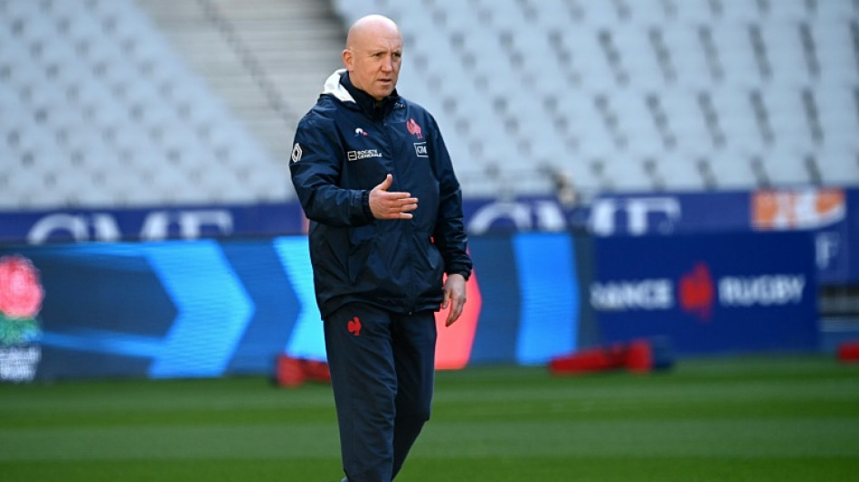 France defence coach Edwards agrees new deal