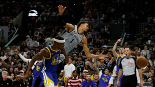 NBA: élongation au mollet gauche pour Wembanyama, qui devrait manquer plusieurs semaines