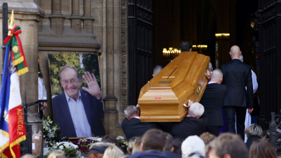 Dernier adieu &agrave; Jean-Pierre Pernaut: la famille TF1, des politiques et des anonymes&nbsp;
