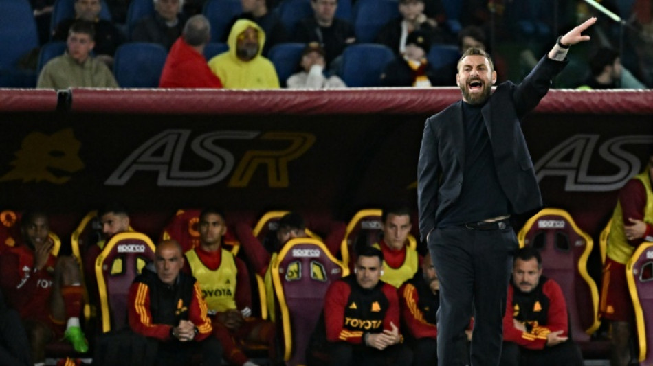 Ap&oacute;s mau in&iacute;cio no Campeonato Italiano, Roma demite De Rossi