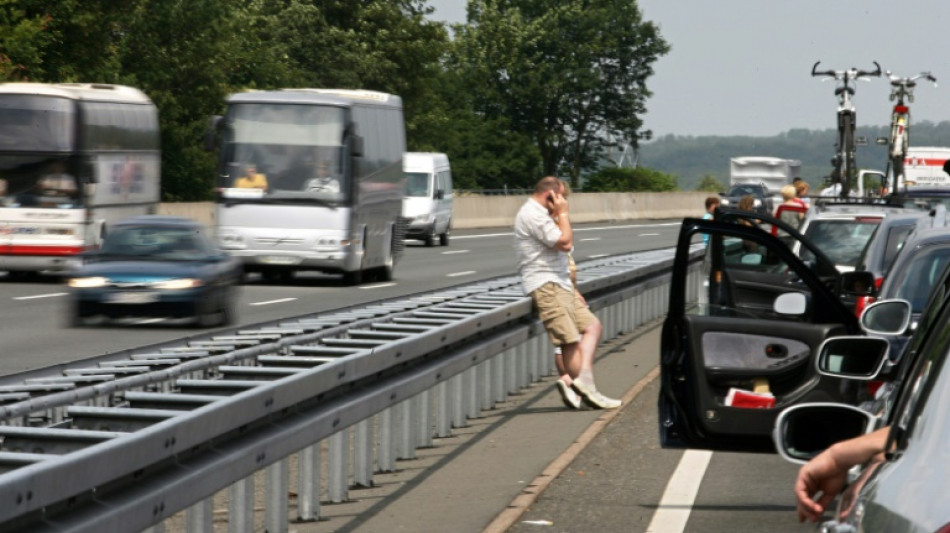 ADAC erwartet f&uuml;r Wochenende H&ouml;hepunkt von Reisewelle