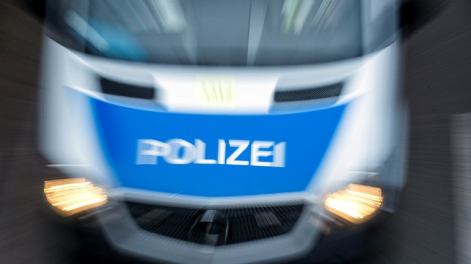 Verletzte nach Detonation und Auseinandersetzung bei Trauerfeier in Altbach 