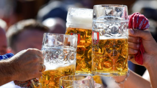 Zahl der wegen Alkohol im Krankenhaus behandelten Jugendlichen weiter gesunken