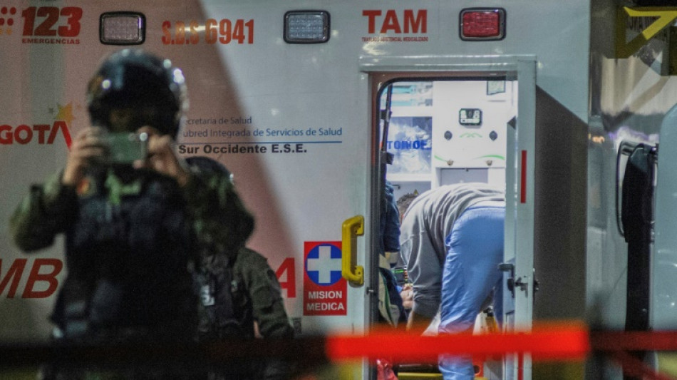 Pr&eacute;-candidato &agrave; presid&ecirc;ncia da Col&ocirc;mbia supera primeira ciruria ap&oacute;s ser baleado