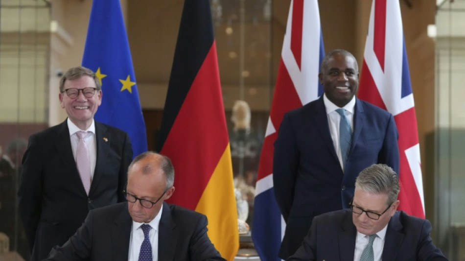 Reino Unido e Alemanha assinam tratado que prev&ecirc; estreitar rela&ccedil;&otilde;es em imigra&ccedil;&atilde;o e defesa