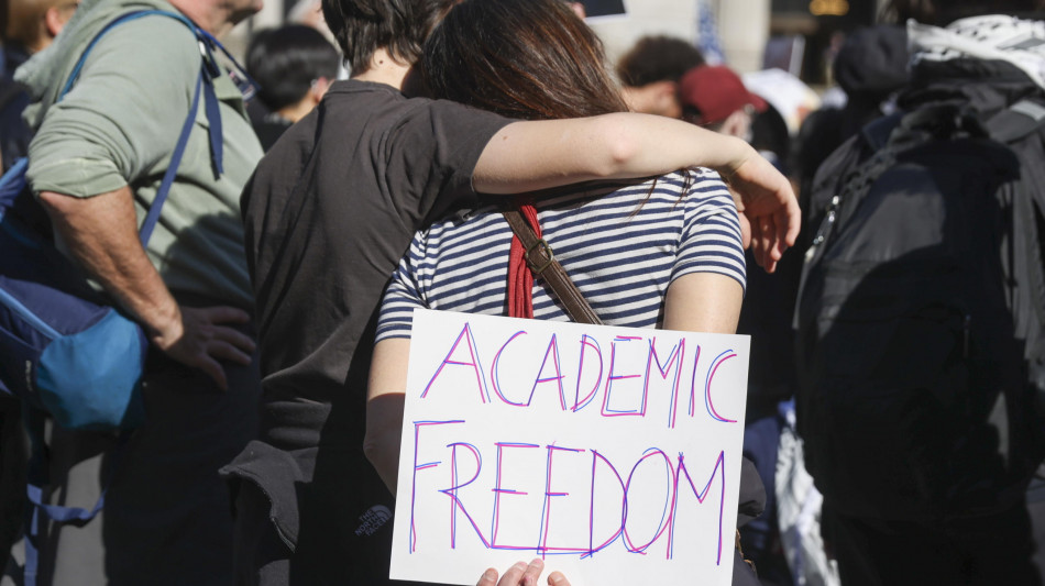 Harvard, giudice blocca il giro di vite sugli stranieri