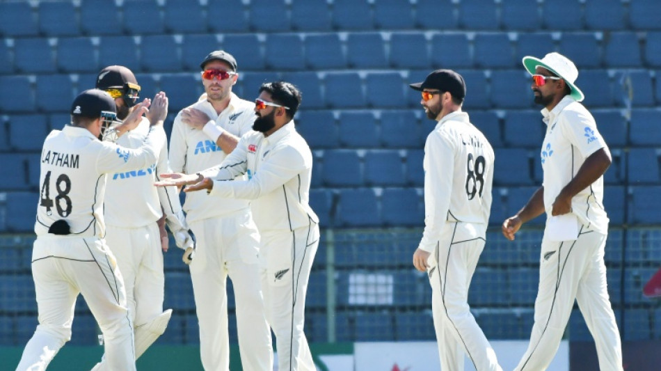 Bangladesh 104-2 at lunch after New Zealand spinners strike