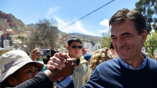 Paz &eacute; eleito presidente da Bol&iacute;via e p&otilde;e fim a 20 anos de socialismo