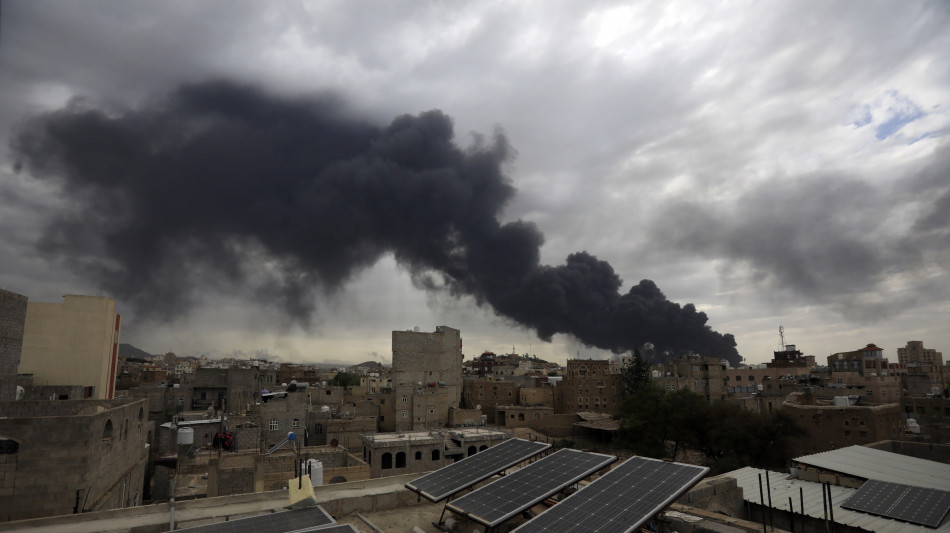 Idf, abbiamo messo fuori uso l'aeroporto di Sanaa