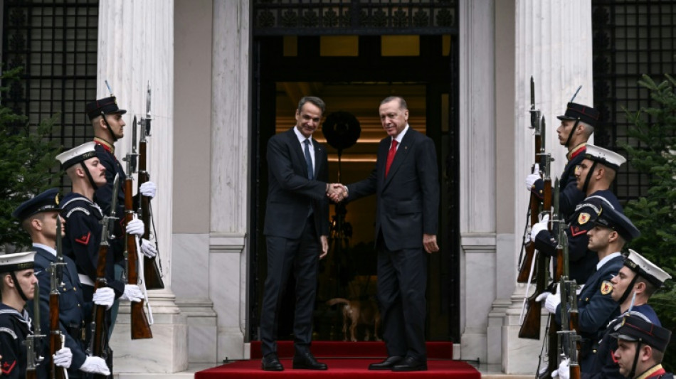 Erdogan spricht in Athen von "neuer Ära" in Beziehungen mit Griechenland
