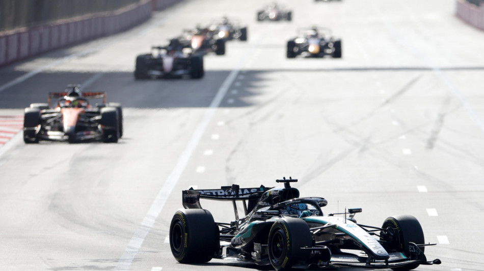 F1: Russell vince a Baku davanti a Verstappen, Antonelli quinto