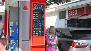 Mimit, prezzi carburanti in calo, benzina self a 2,152 euro