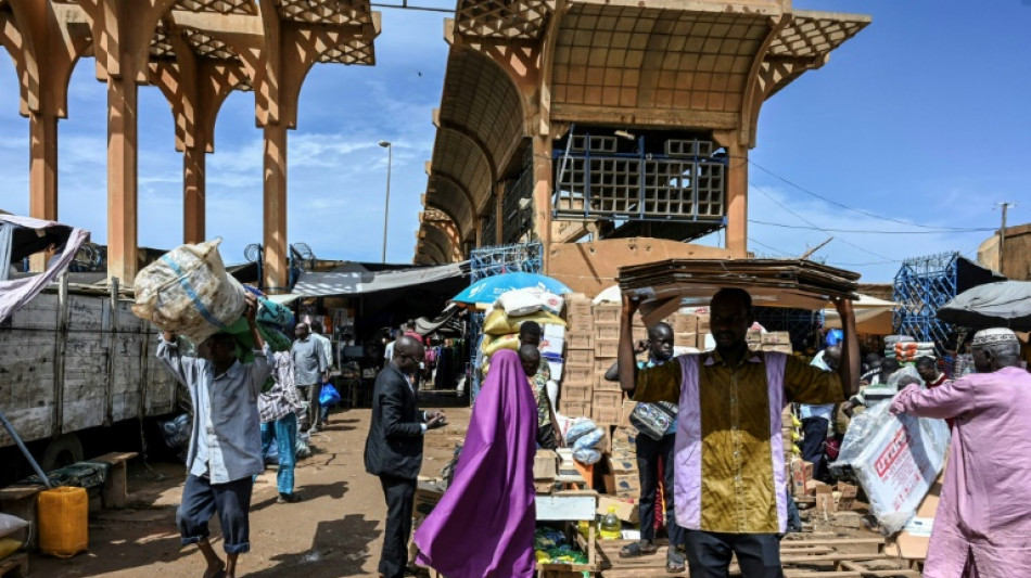 Bloco da &Aacute;frica Ocidental prioriza diplomacia no N&iacute;ger antes da c&uacute;pula