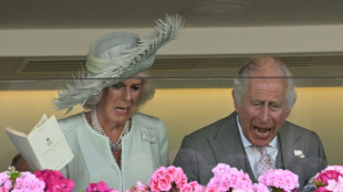 König Charles und Königin Camilla feiern Sieg beim Pferderennen in Ascot