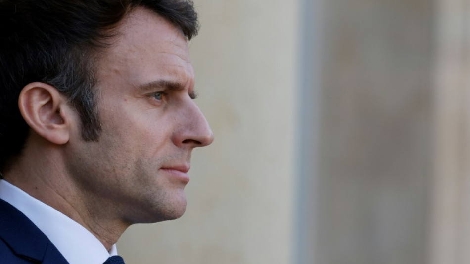 Pr&eacute;sidentielle: Macron se lance enfin, ses adversaires &agrave; l'aff&ucirc;t
