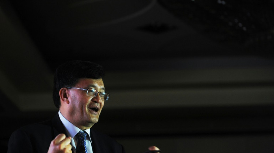 Trump meets with Intel CEO after demanding he resign