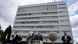 Slowakischer Regierungschef Fico nach Attentat weiter in "sehr kritischem" Zustand