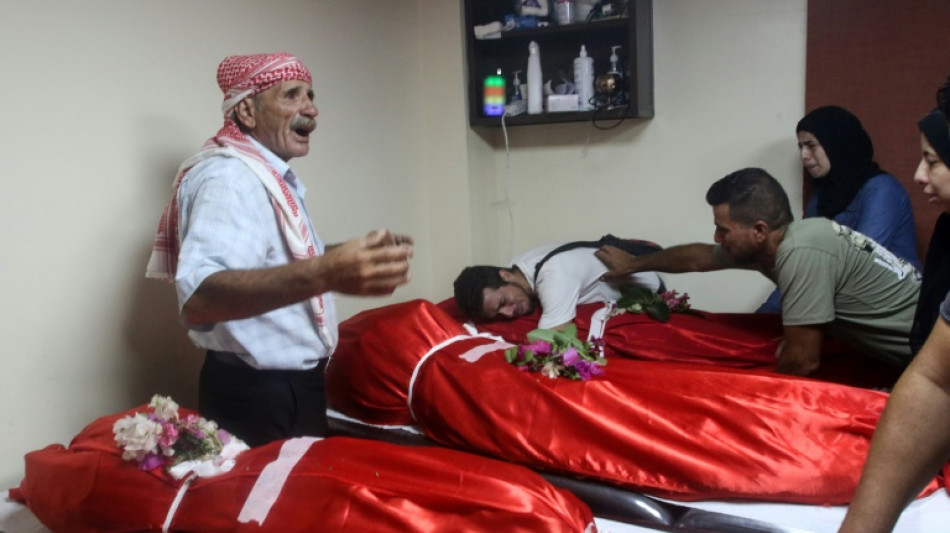 Conmoci&oacute;n y desolaci&oacute;n tras la muerte de diez sirios en un bombardeo israel&iacute; en L&iacute;bano