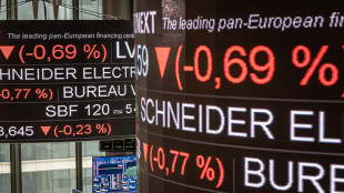 Borsa: l'Europa in avvio &egrave; in flessione, Parigi -0,64%