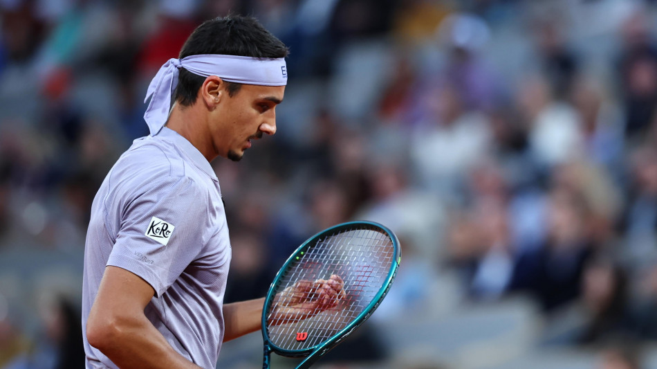 Roland Garros: Sonego cede a Shelton dopo cinque set combattuti