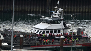 La inmigraci&oacute;n neta en Reino Unido cay&oacute; a la mitad en 2024