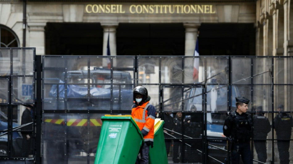 El Consejo Constitucional franc&eacute;s valida medidas clave de reforma de las pensiones de Macron