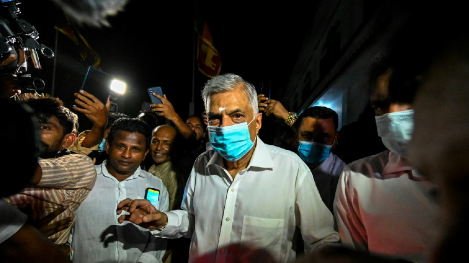 Sri Lanka: le nouveau Premier ministre peine à former un gouvernement d'union