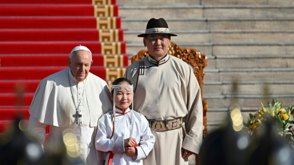 Papa Francisco faz aparente gesto &agrave; China durante visita &agrave; Mong&oacute;lia