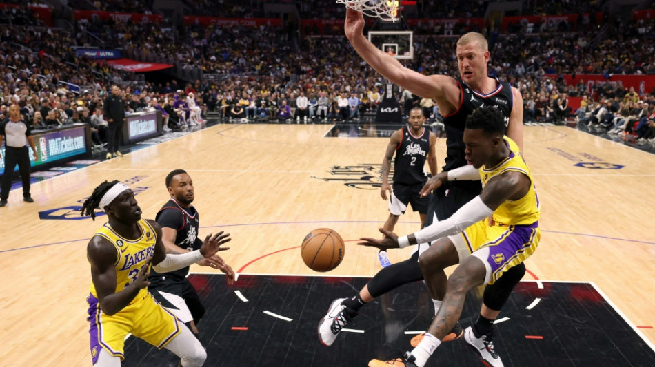 Berliner Tageszeitung R ckschlag F r Die Lakers Mavs Hoffen