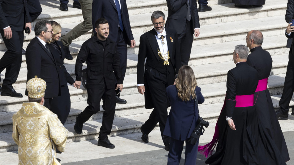 Zelensky, pronto a studiare l'offerta russa su memorandum